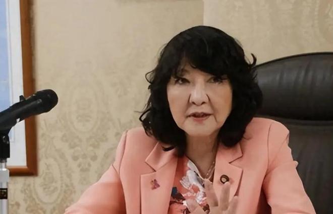 出动三路人马高市早苗正式对华反击？特朗普：你就是小丑！